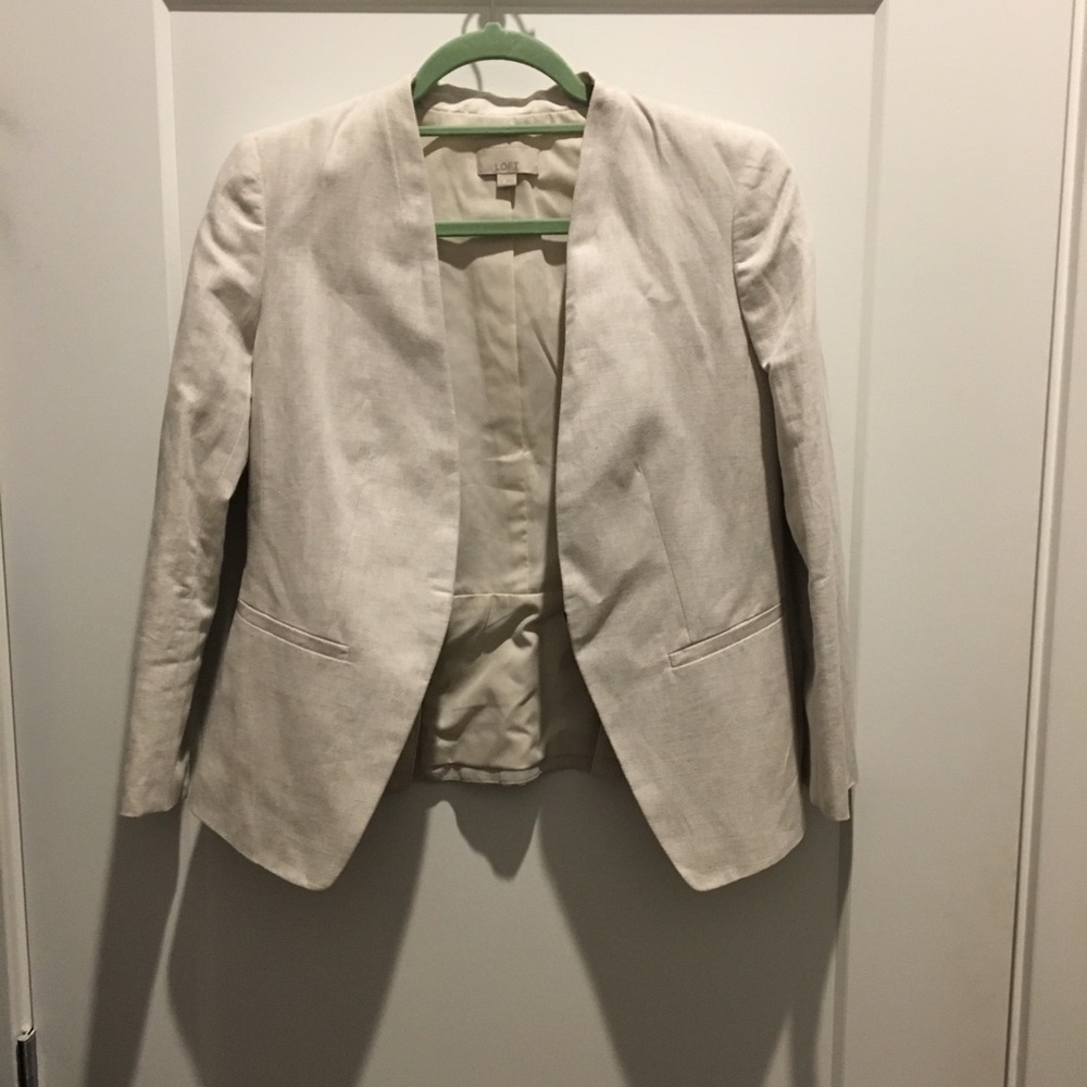 Lightweight Loft linen blazer